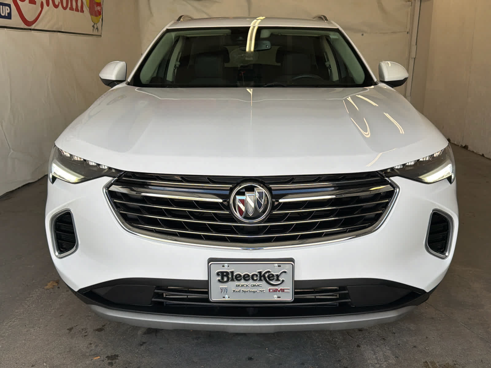 Used 2023 Buick Envision Preferred FWD image 3