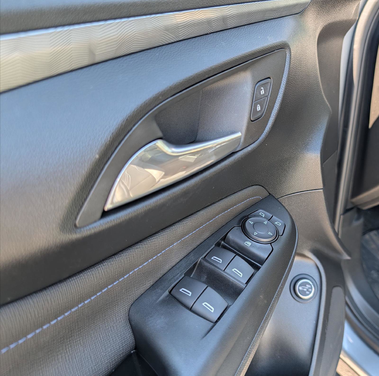 Certified 2024 Buick Envista Sport Touring w/ Convenience I Package FWD image 13