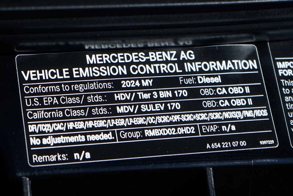 Used 2024 Mercedes-Benz Sprinter 144 Cargo image 17