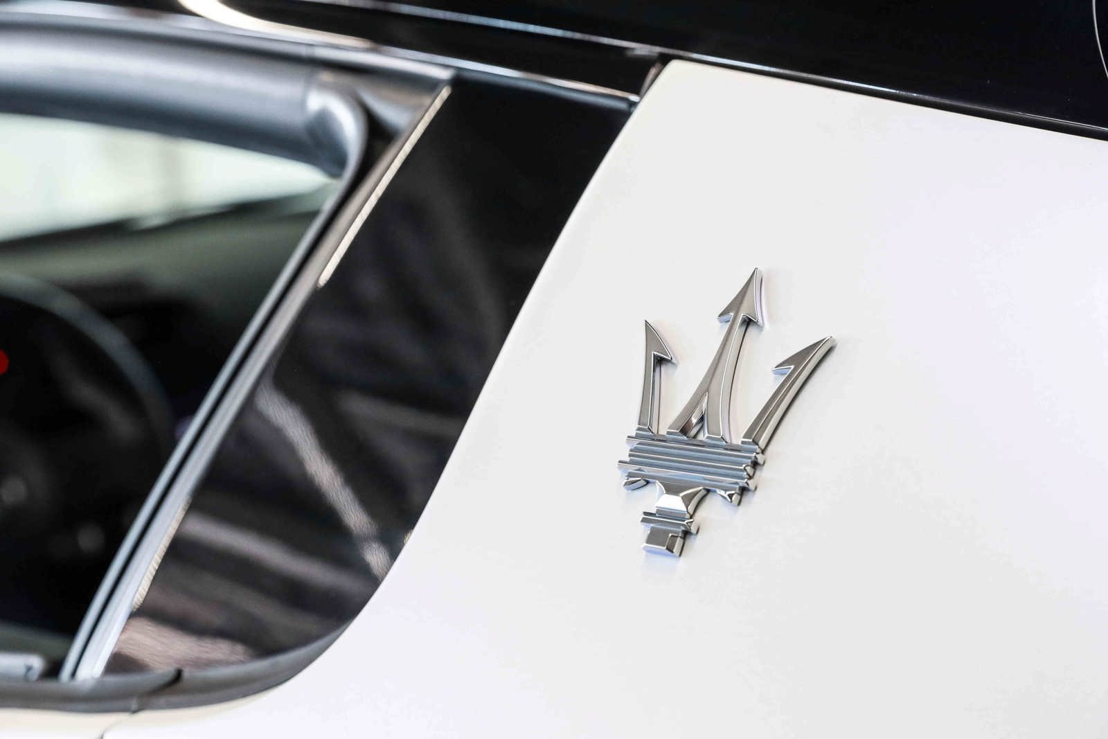 Used 2022 Maserati MC20 Coupe RWD image 32