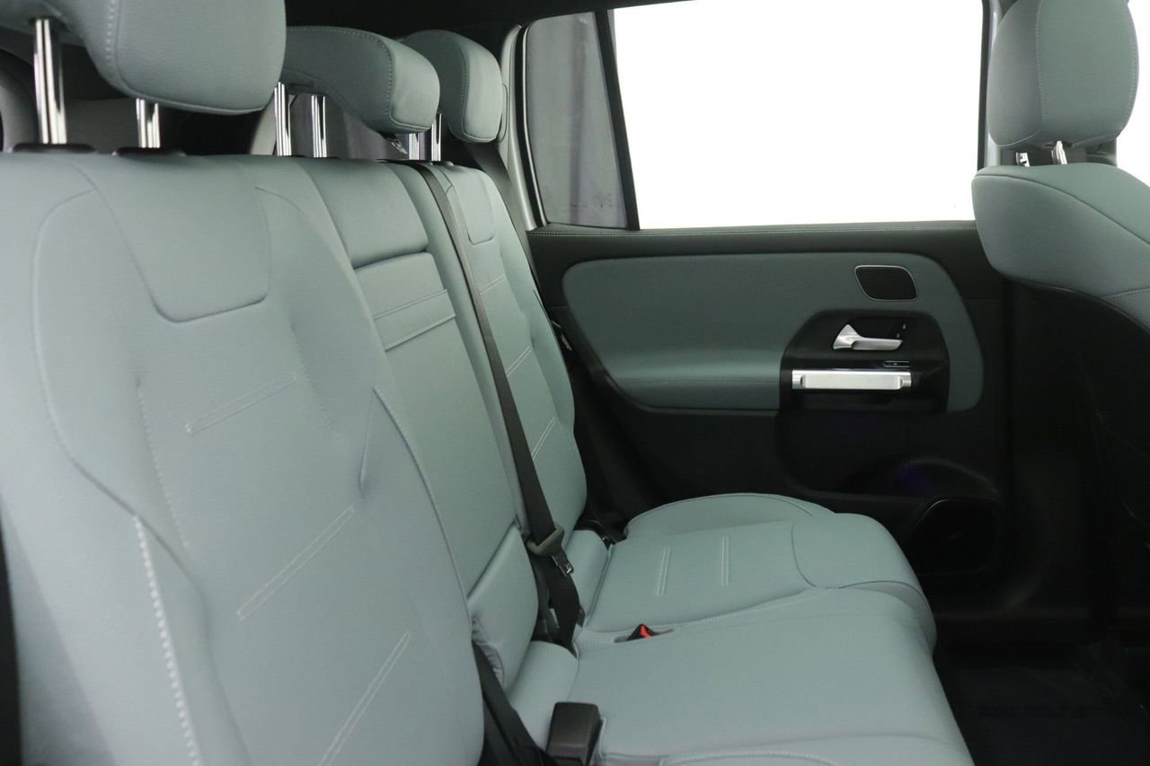 New 2026 Mercedes-Benz GLB 35 AMG 4MATIC image 10