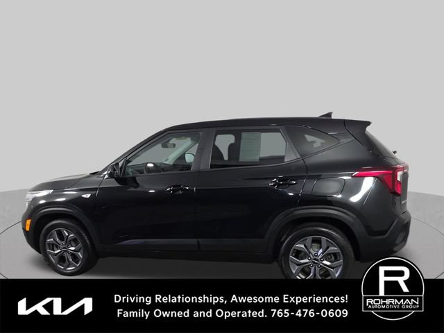 Used 2024 Kia Seltos LX AWD/4WD image 6