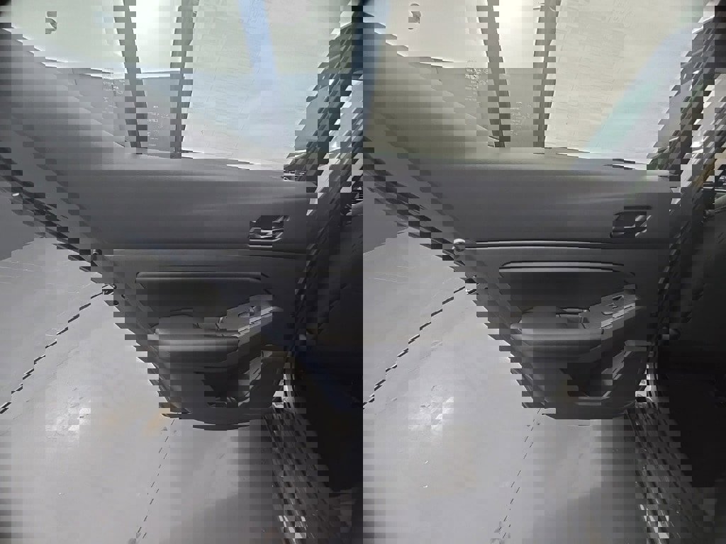 New 2025 Nissan Altima 2.5 S image 18