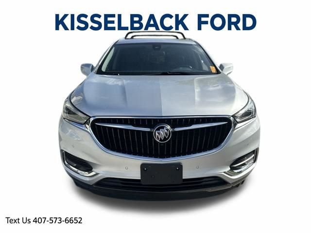 Used 2018 Buick Enclave Premium w/ LPO, Hit The Road Package AWD/4WD image 9