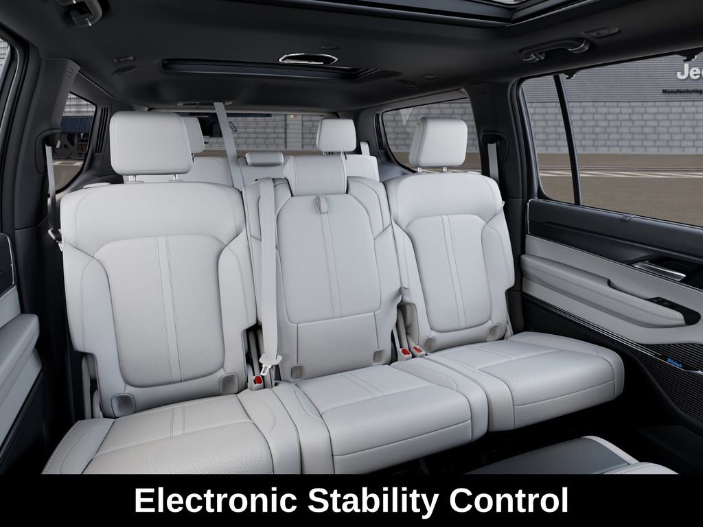 New 2026 Jeep Grand Wagoneer Summit w/ 8-Passenger Seating Package image 15