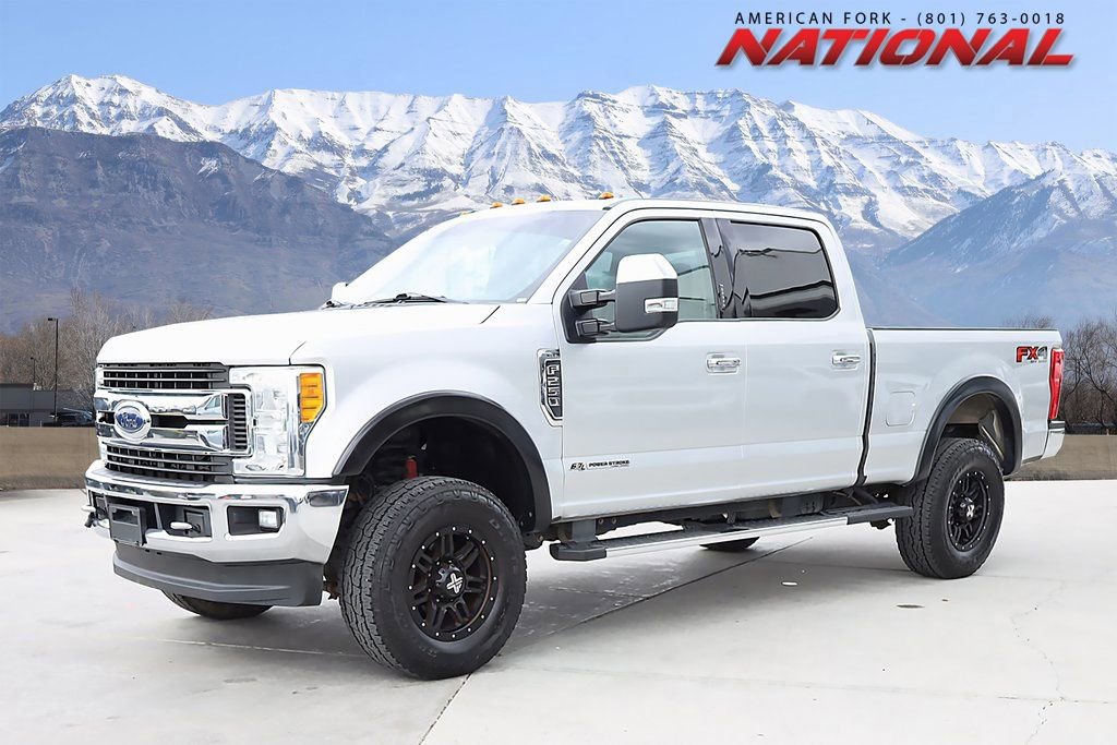 Used 2017 Ford F250 XLT w/ XLT Premium Package AWD/4WD image 1