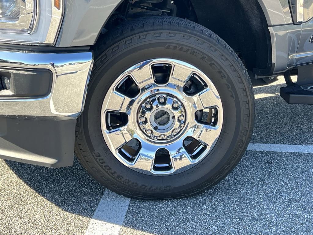 Used 2024 Ford F250 Lariat w/ Chrome Package image 12