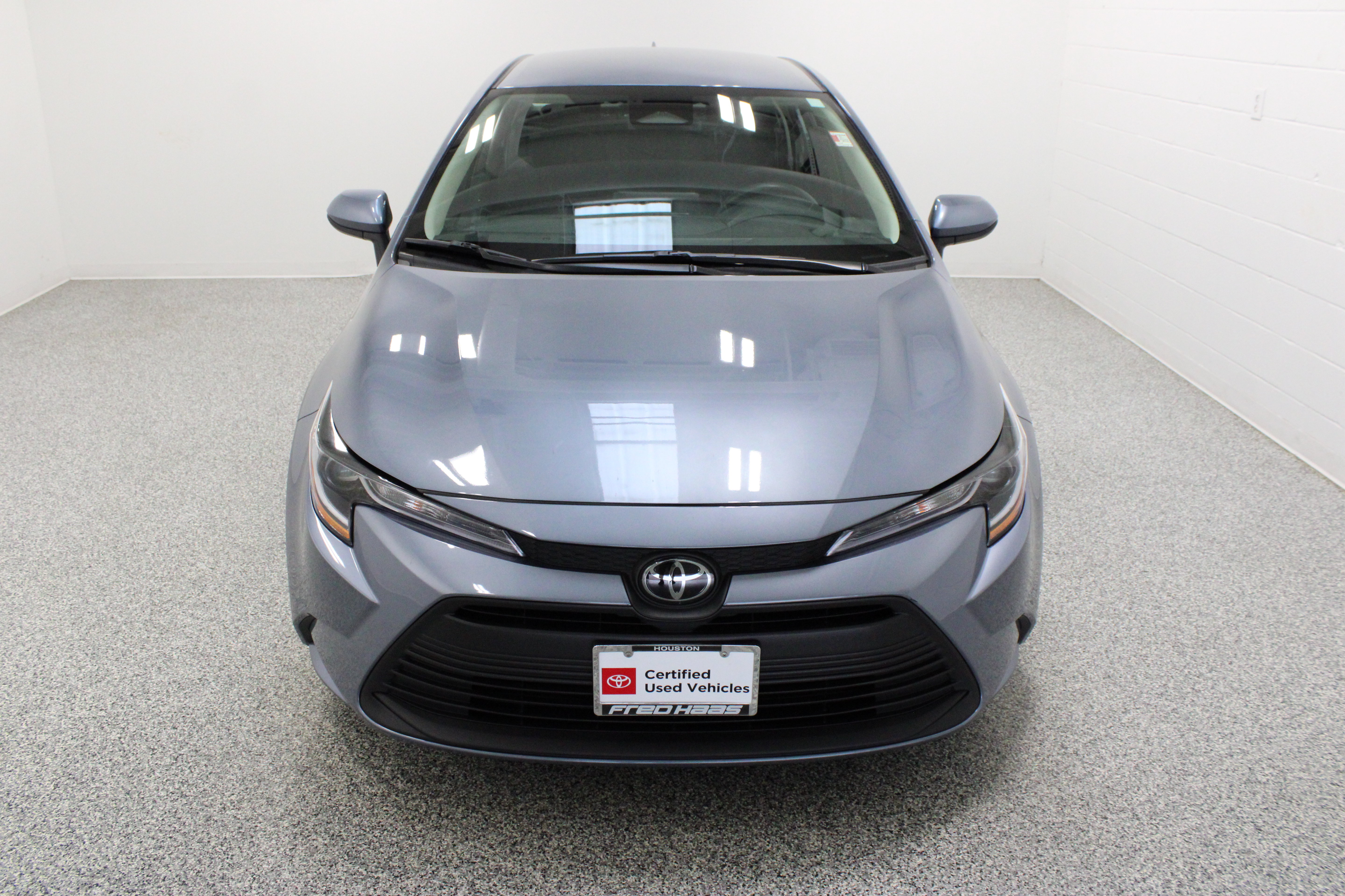 Certified 2026 Toyota Corolla LE FWD image 3