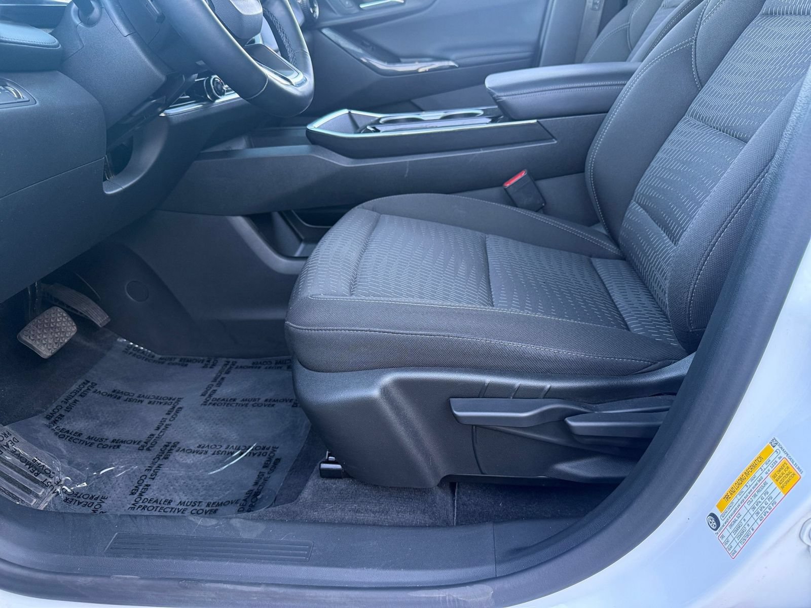 Used 2025 Chevrolet Equinox LT AWD/4WD image 24
