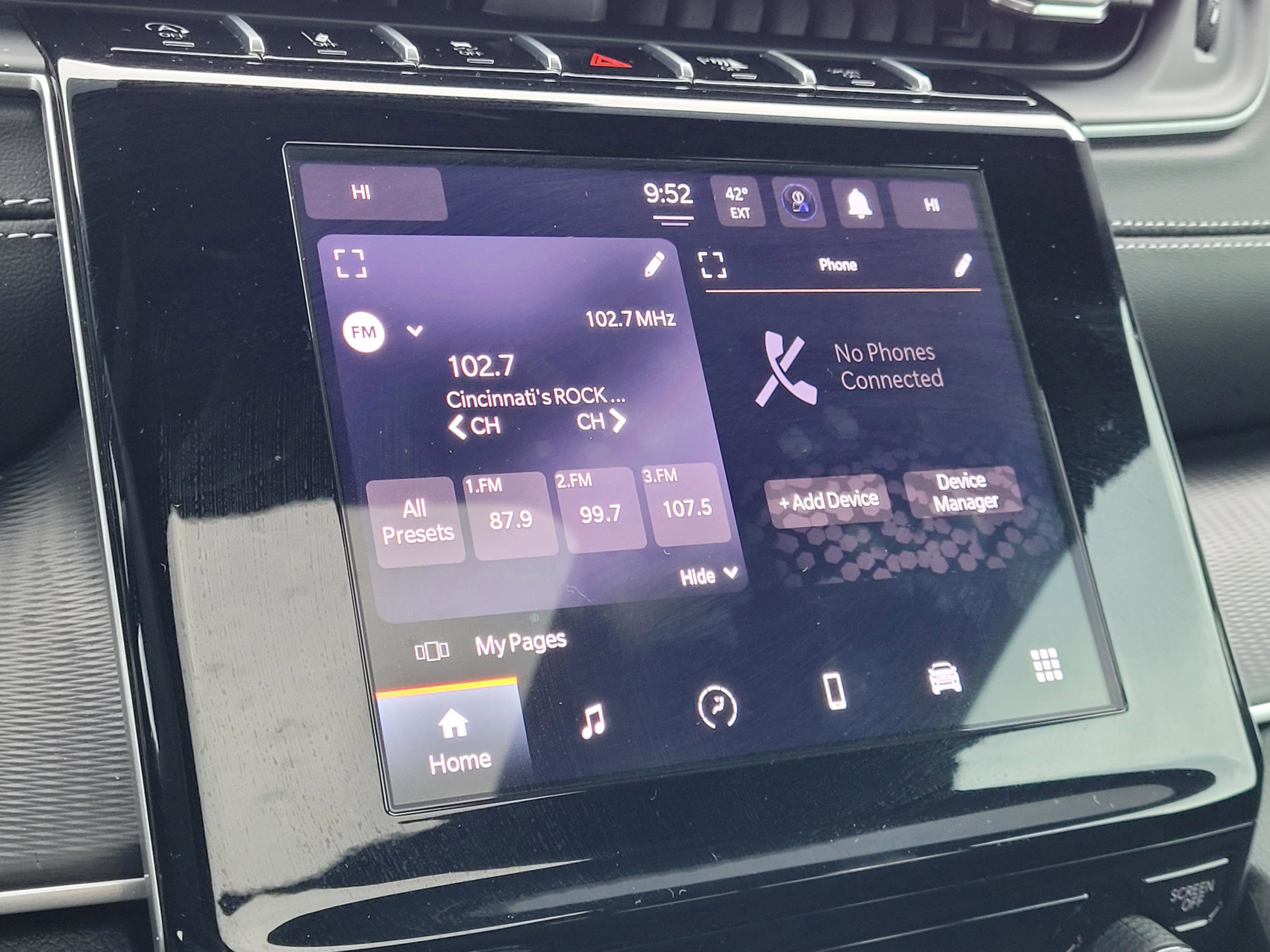 Used 2025 Jeep Grand Cherokee Laredo X image 20