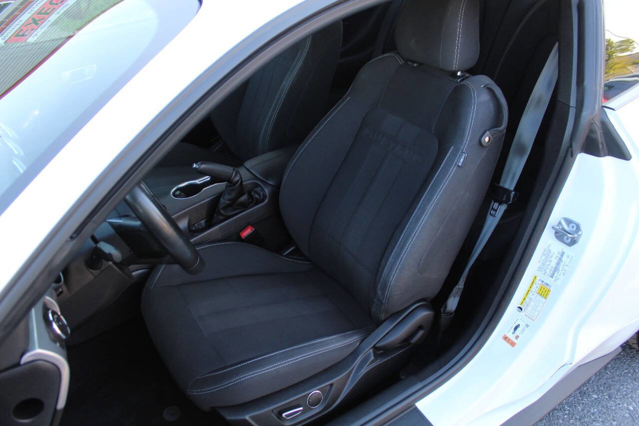 Used 2020 Ford Mustang GT w/ Black Accent Package image 3