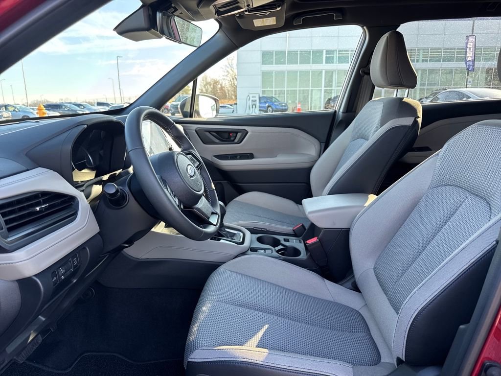 Used 2025 Subaru Forester Premium w/ Convenience Package #2 image 13