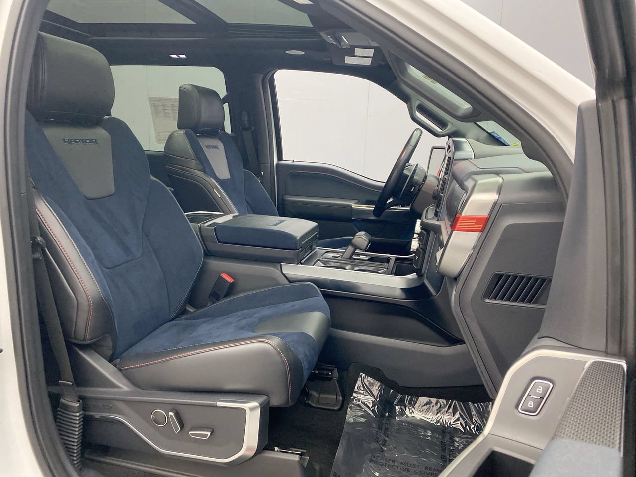 Used 2023 Ford F150 Raptor w/ Raptor 37 Performance Package AWD/4WD image 24