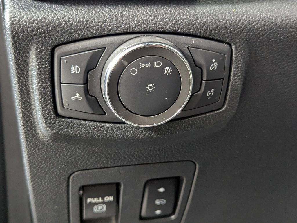 Used 2020 Ford F150 XLT w/ Equipment Group 302A Luxury image 15