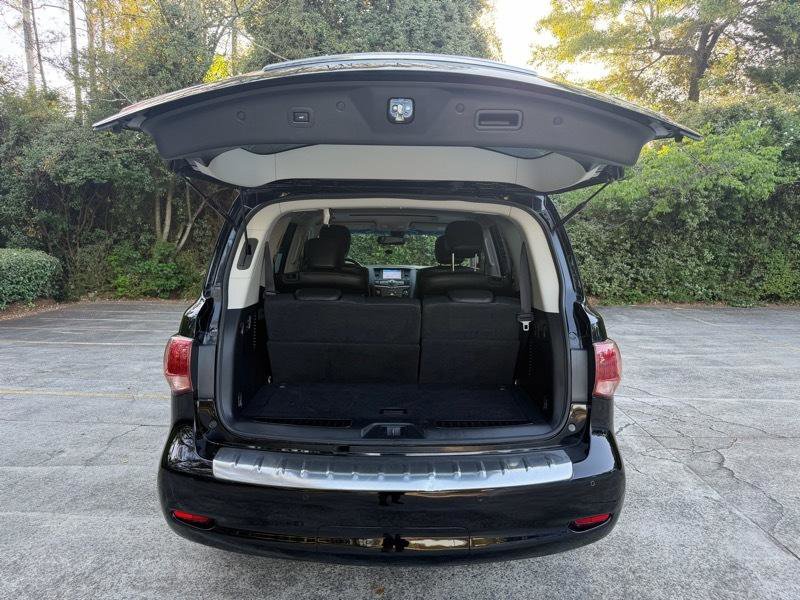 Used 2017 INFINITI QX80 4WD w/ All Season Package image 9