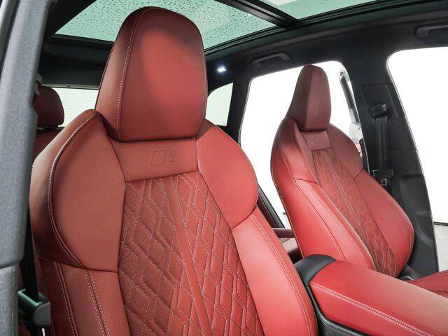 New 2026 Audi SQ5 Prestige AWD/4WD image 38