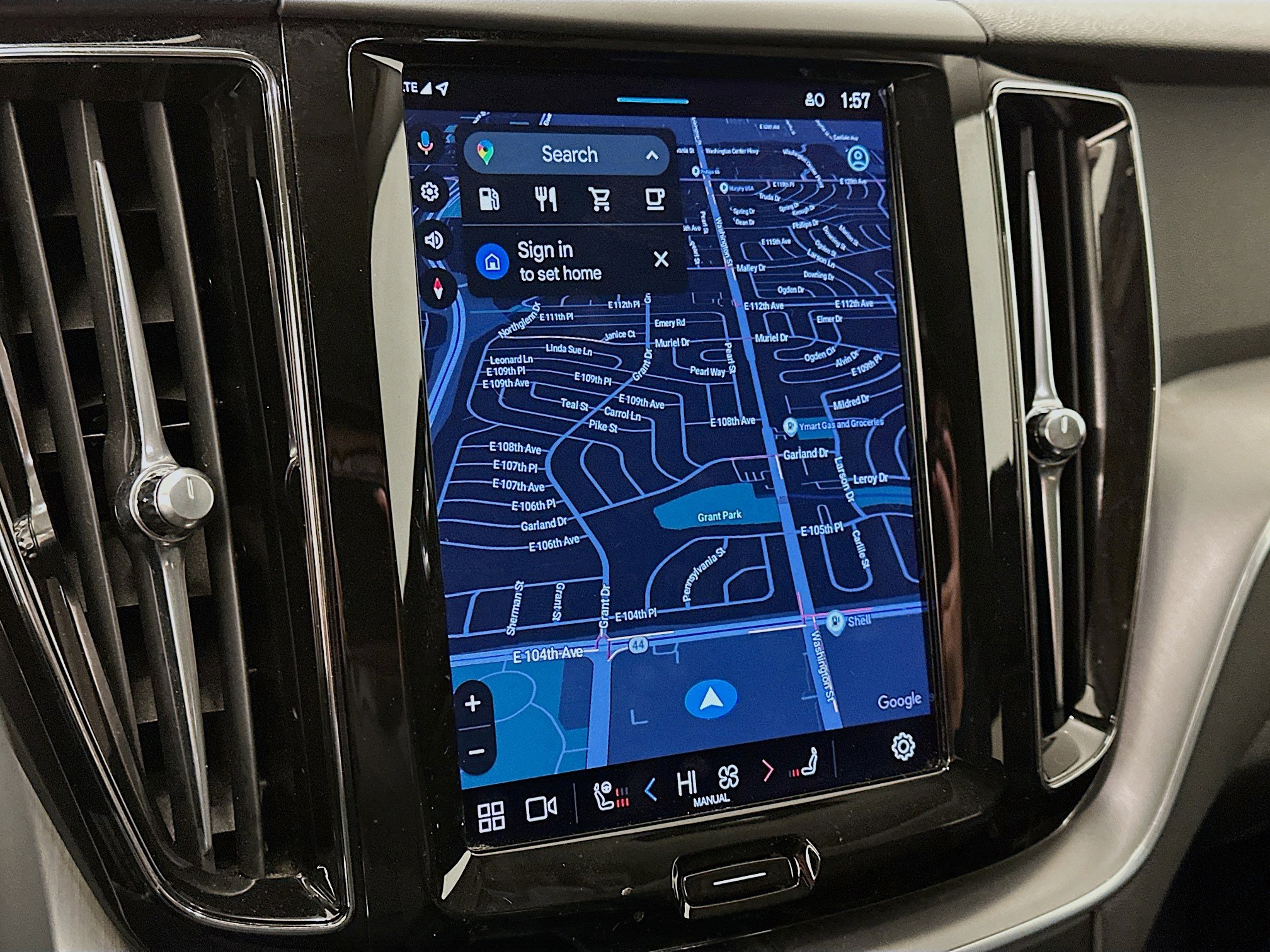 Used 2023 Volvo XC60 B5 Core w/ Climate Package image 22