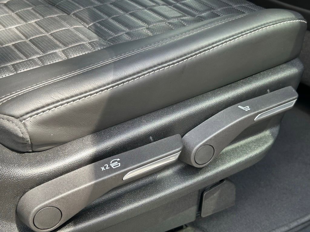 Used 2024 Cadillac Escalade ESV Sport Platinum w/ LPO, ONYX Package image 50