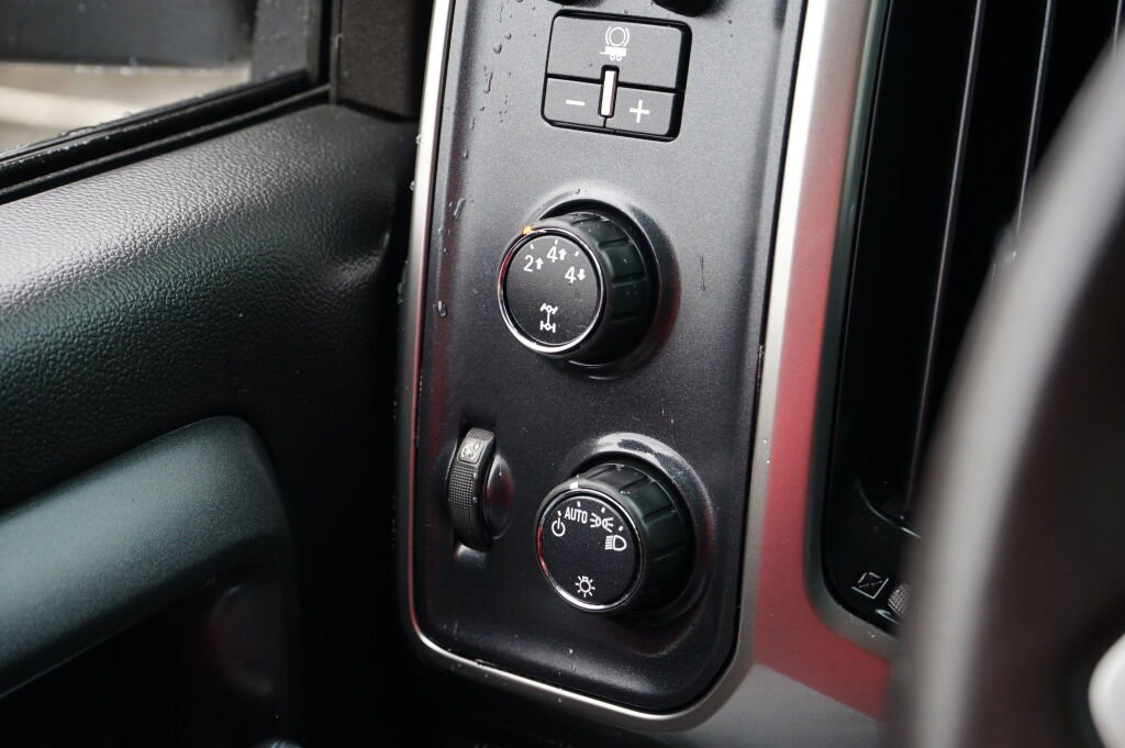 Used 2015 Chevrolet Silverado 2500 LT image 16