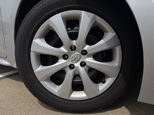 Certified 2024 Toyota Corolla LE FWD image 10