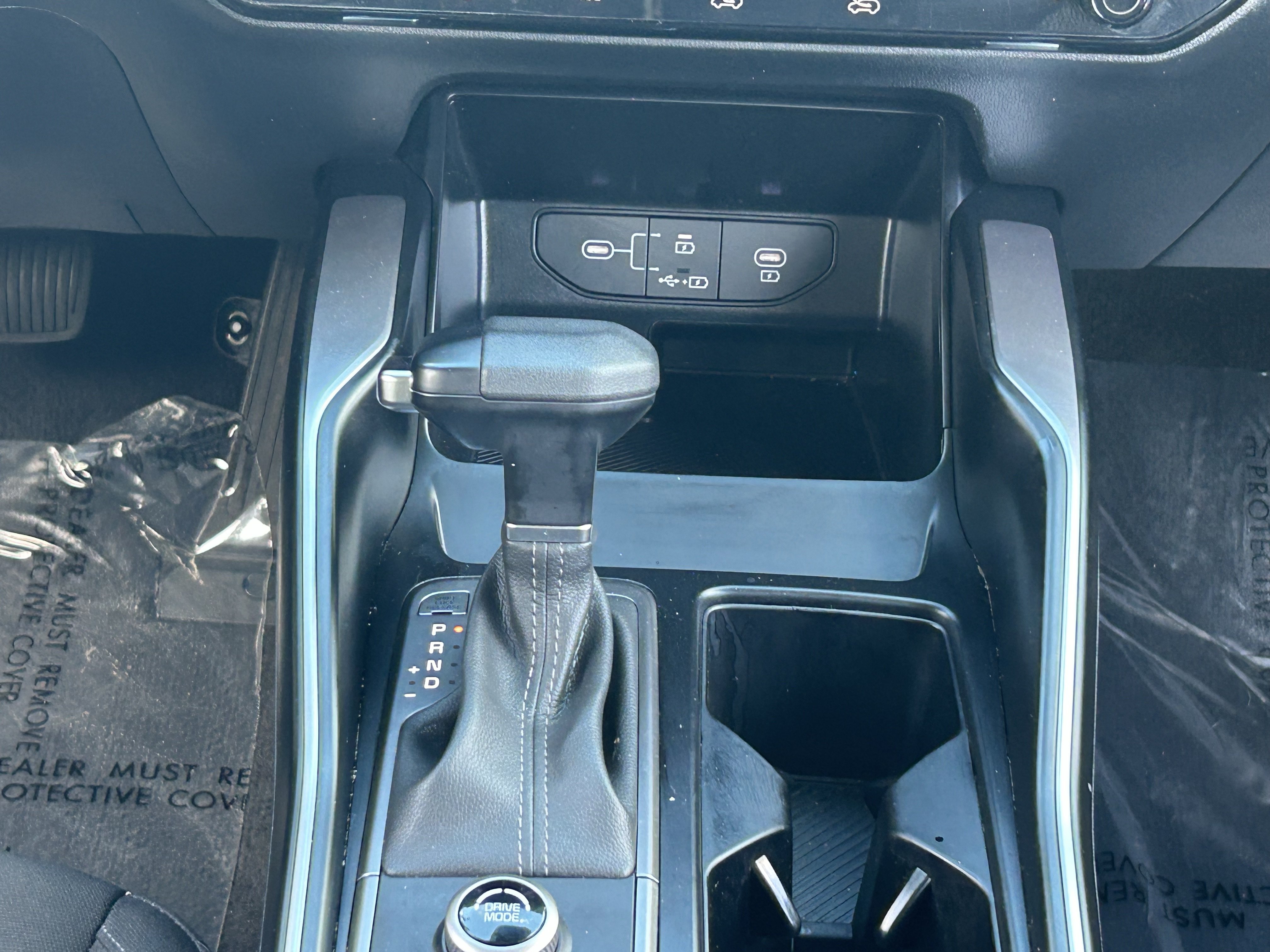 Certified 2025 Kia Sorento LX FWD image 22