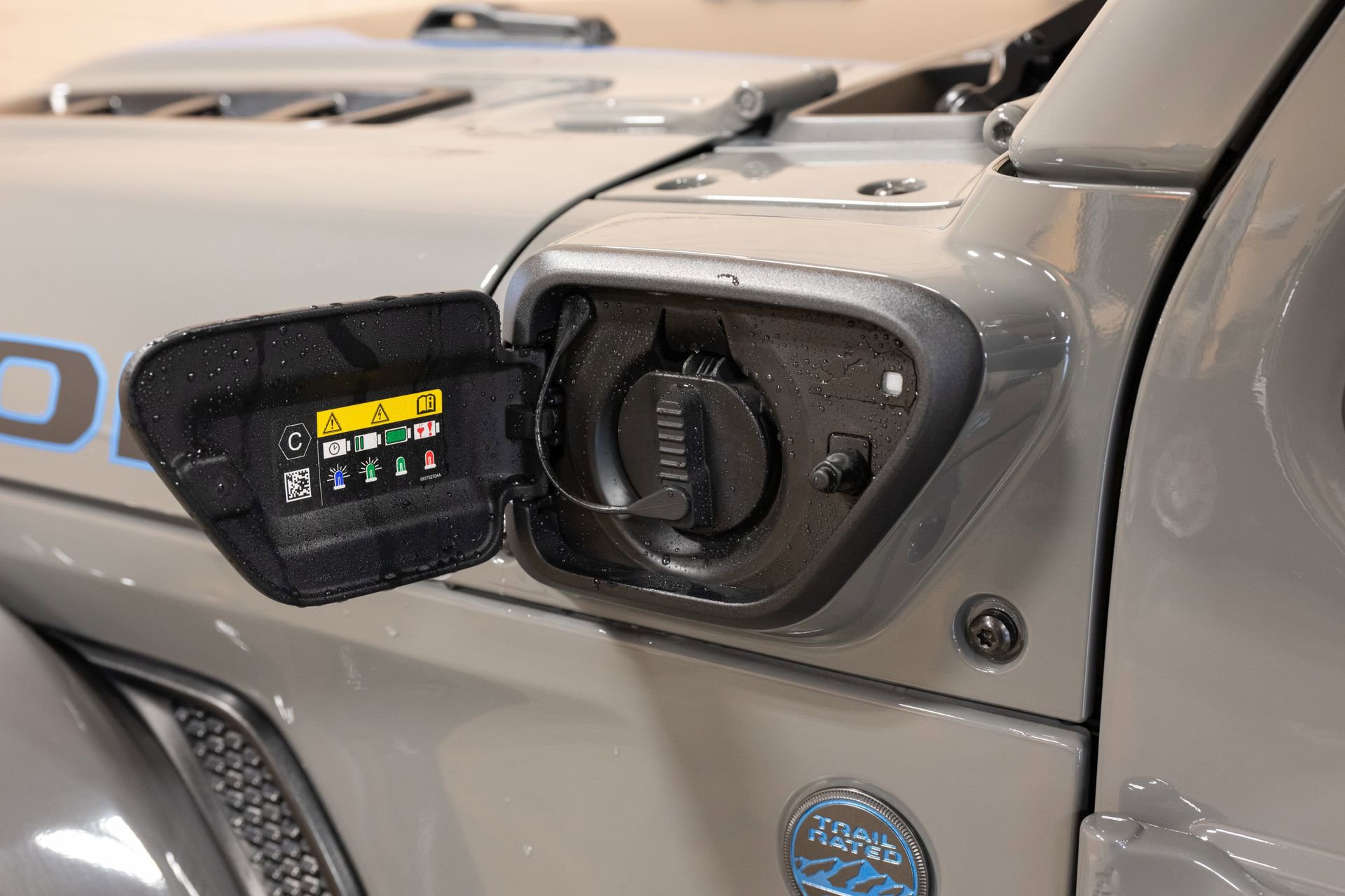 Used 2023 Jeep Wrangler Unlimited Rubicon 4xe w/ Cold Weather Group image 15