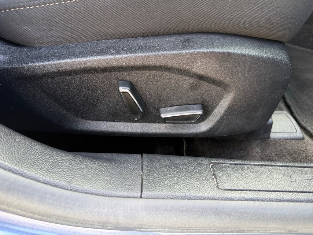 Used 2018 Ford Fusion SE FWD image 22