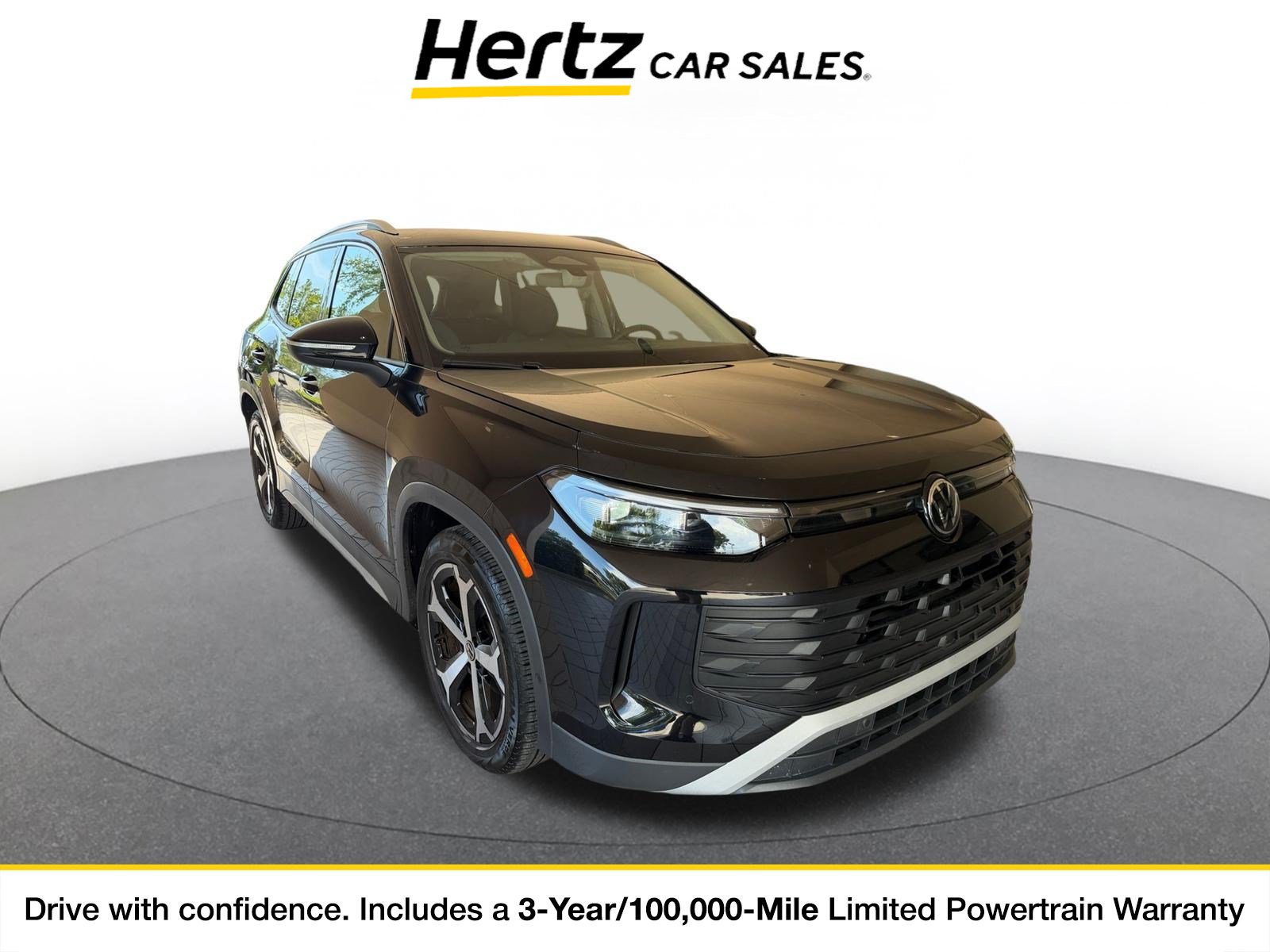 Used 2026 Volkswagen Tiguan SE FWD image 1