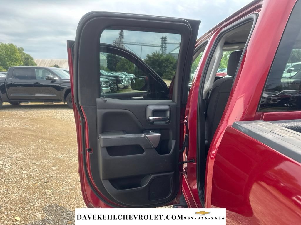 Used 2018 Chevrolet Silverado 1500 LT w/ All Star Edition AWD/4WD image 34
