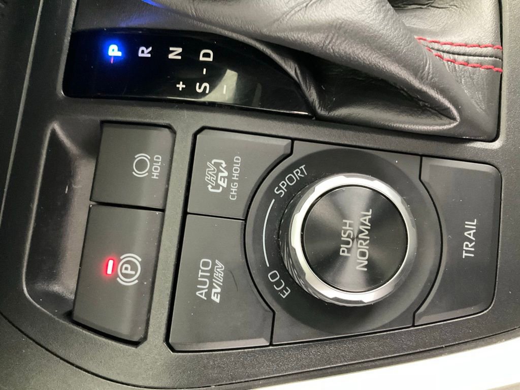 Used 2023 Toyota RAV4 SE image 21