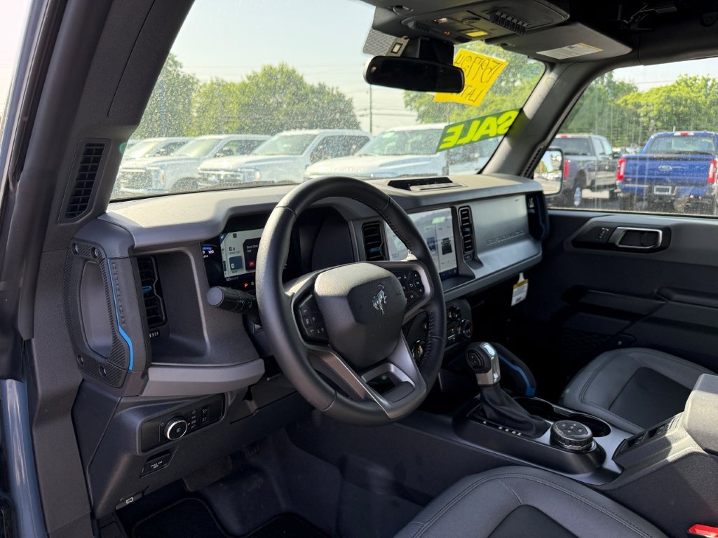 New 2024 Ford Bronco Black Diamond AWD/4WD image 12