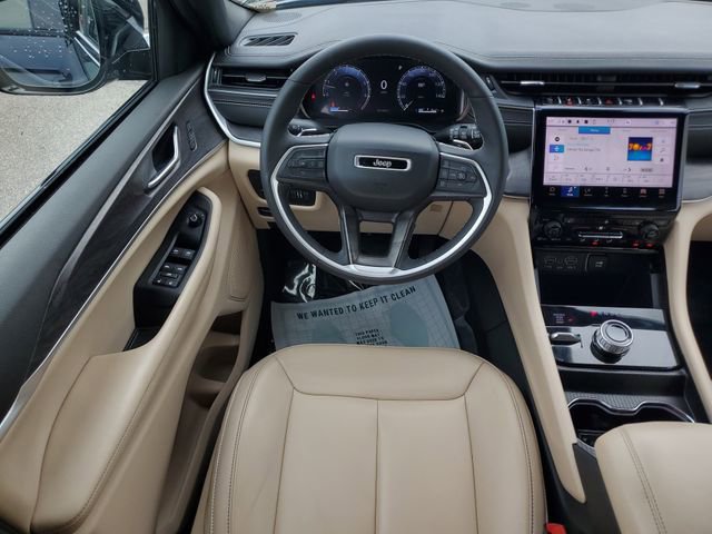 Certified 2024 Jeep Grand Cherokee L Limited AWD/4WD image 21