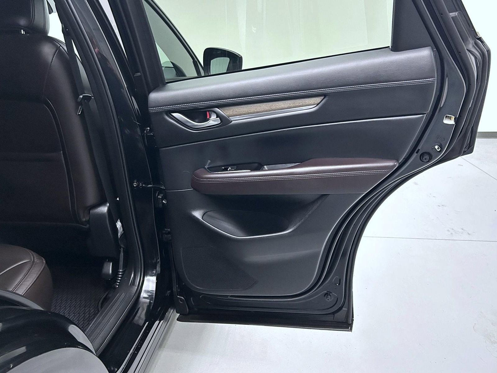 Certified 2023 MAZDA CX-5 Signature image 17