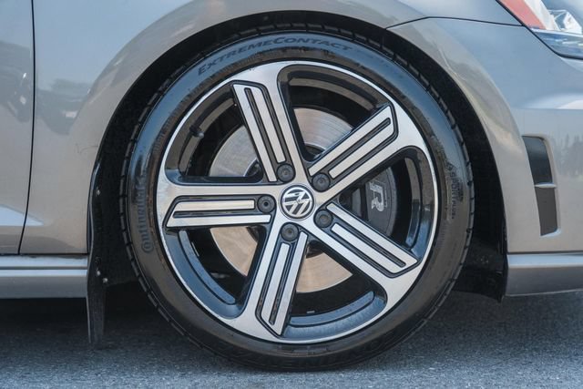 Used 2017 Volkswagen Golf R 4-Door AWD/4WD image 20