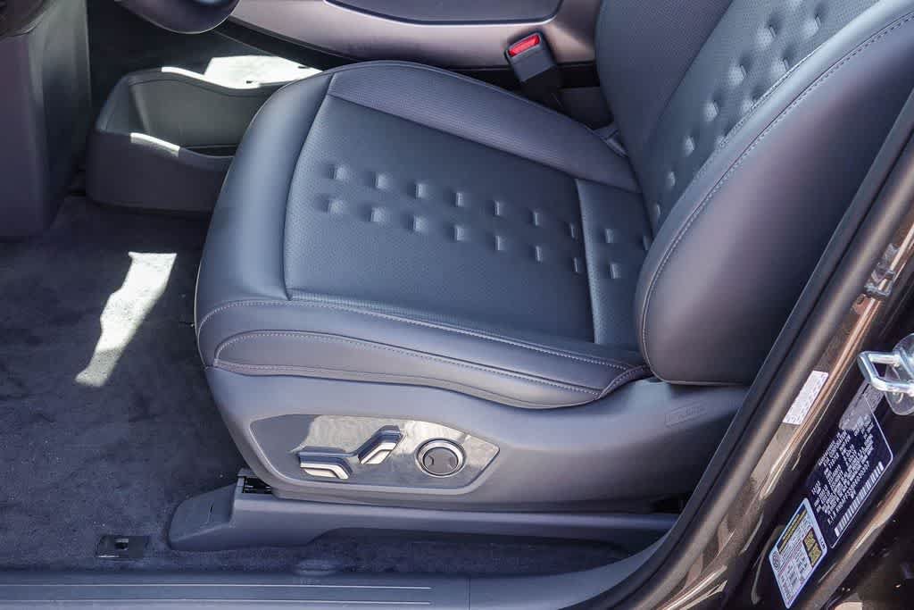 Certified 2024 Kia EV9 Wind AWD/4WD image 20