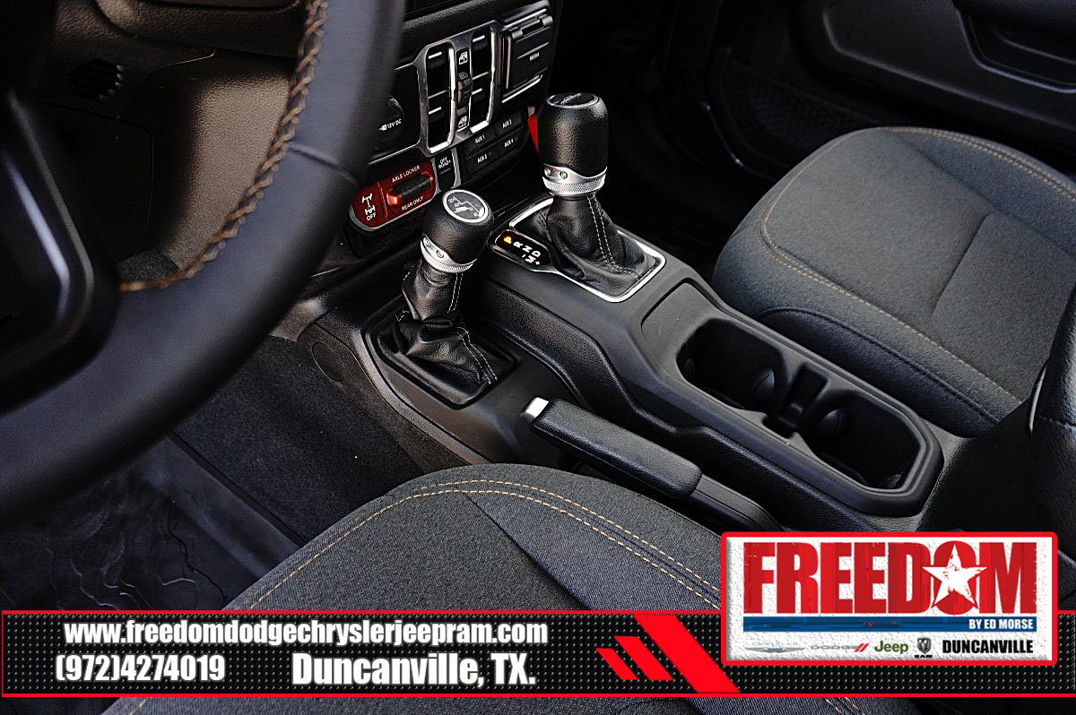Used 2024 Jeep Gladiator Sport AWD/4WD image 37
