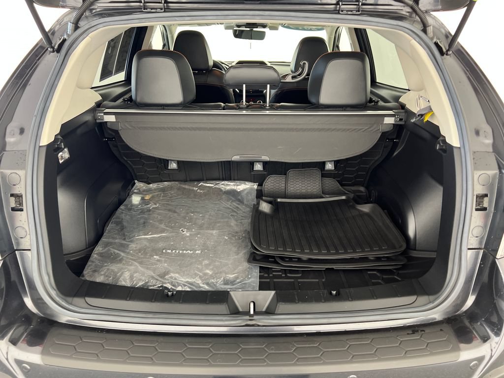 Used 2019 Subaru Crosstrek 2.0i Limited w/ Moonroof Package w/Navigation AWD/4WD image 25