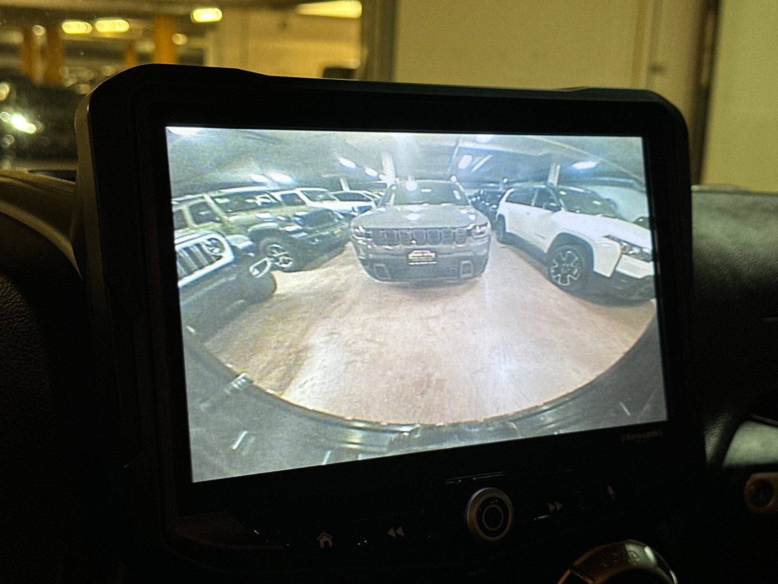 Used 2015 Jeep Wrangler Unlimited Rubicon AWD/4WD image 18