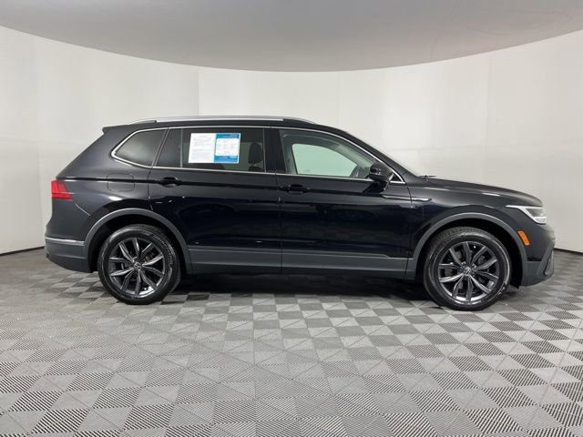 Used 2023 Volkswagen Tiguan SE image 12