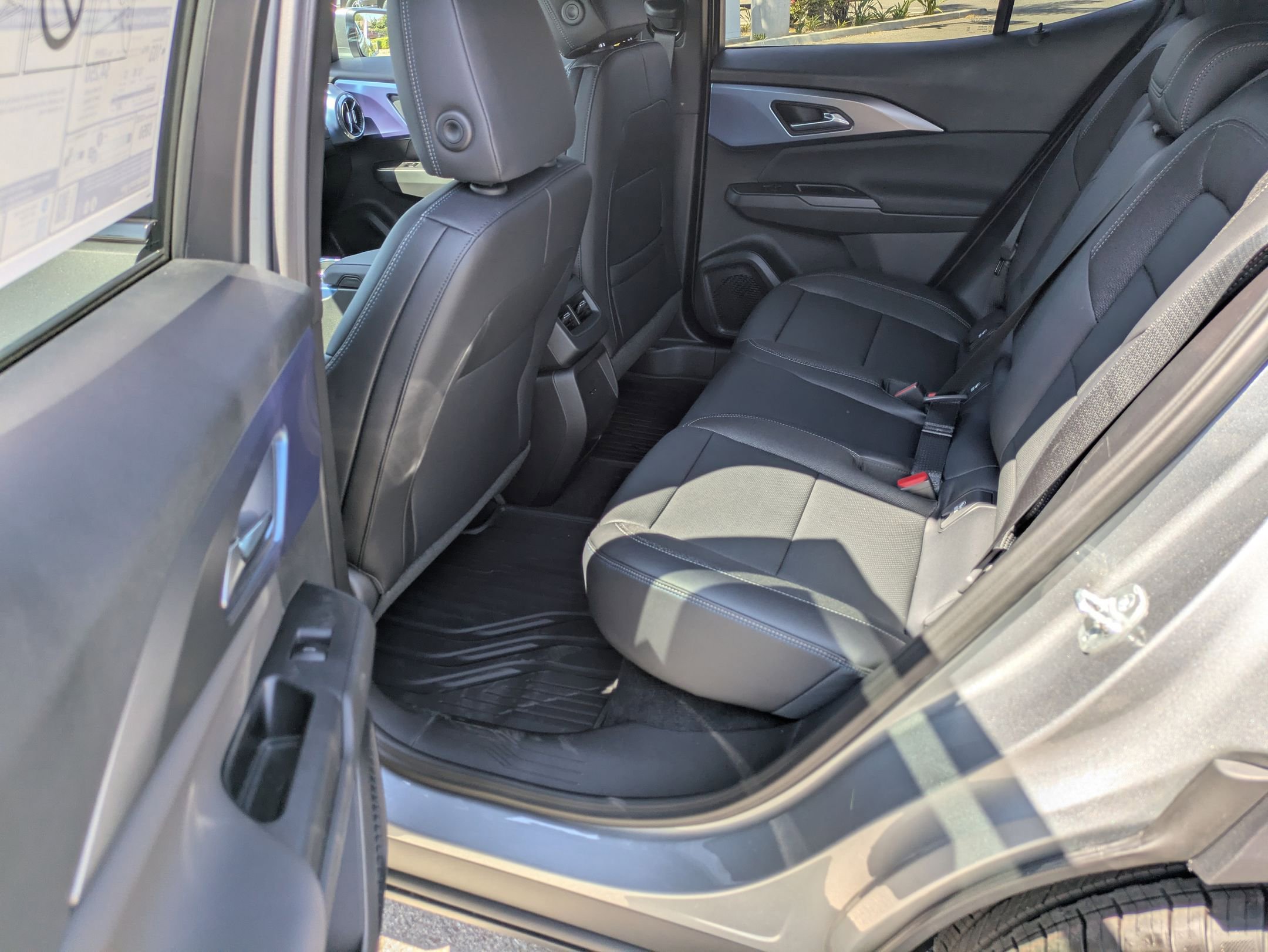 Used 2026 Chevrolet Equinox EV LT image 13