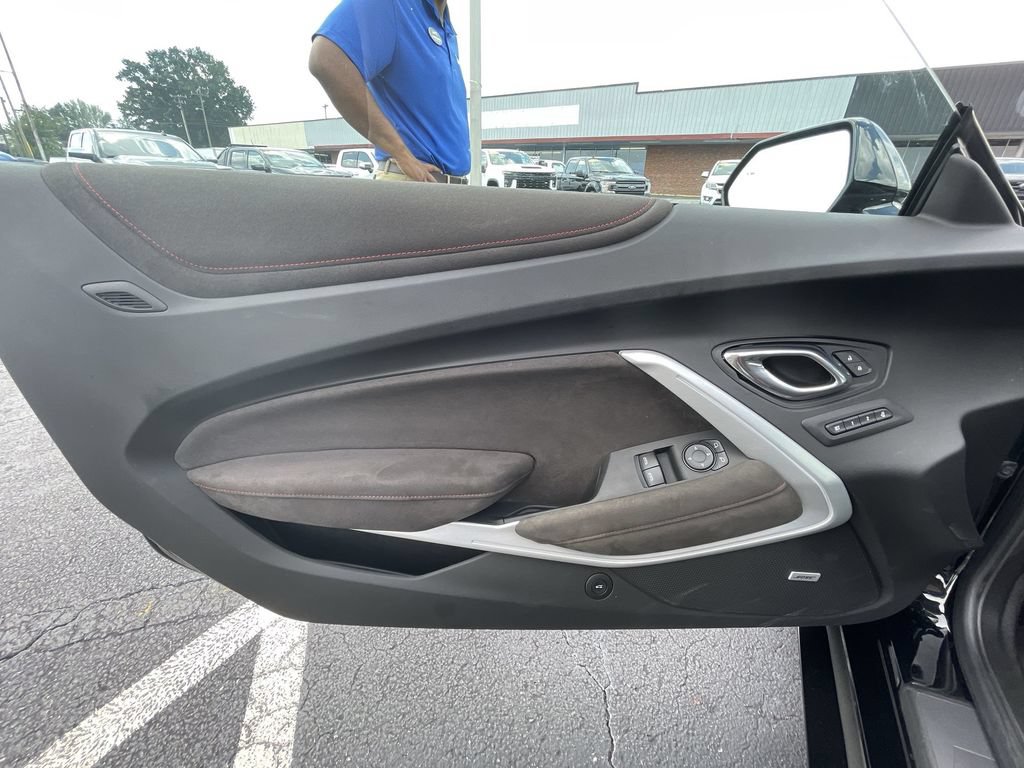 Certified 2018 Chevrolet Camaro ZL1 RWD image 22