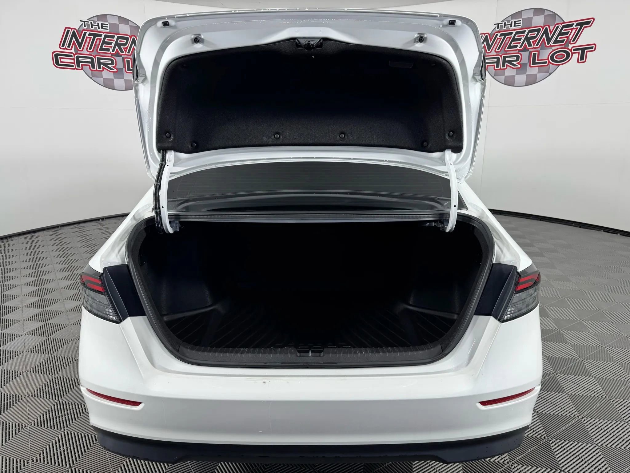 Used 2023 Honda Accord LX image 26