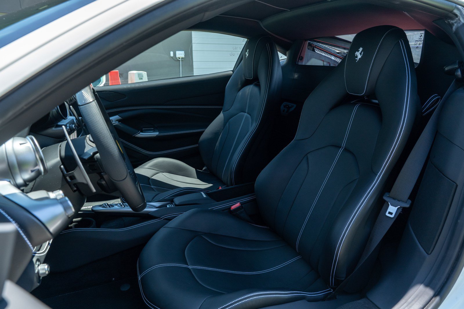 Used 2022 Ferrari F8 Tributo RWD image 34