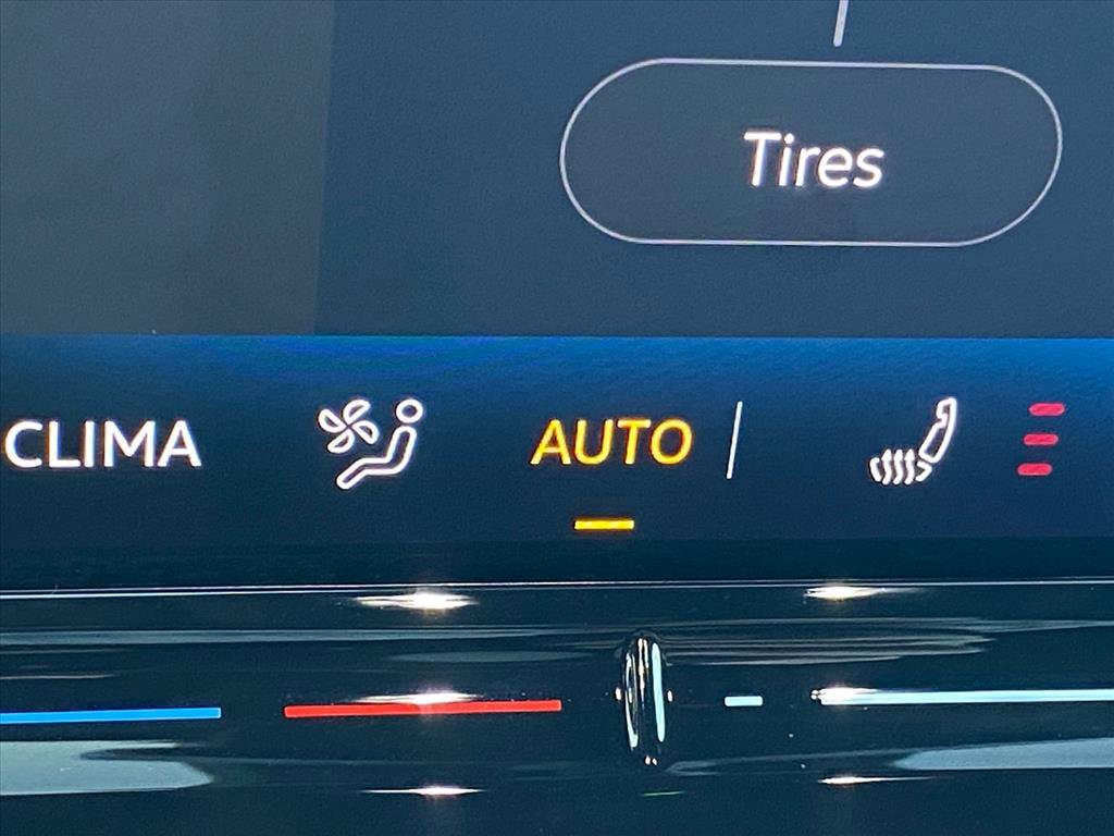 Certified 2025 Volkswagen ID.4 Pro image 15