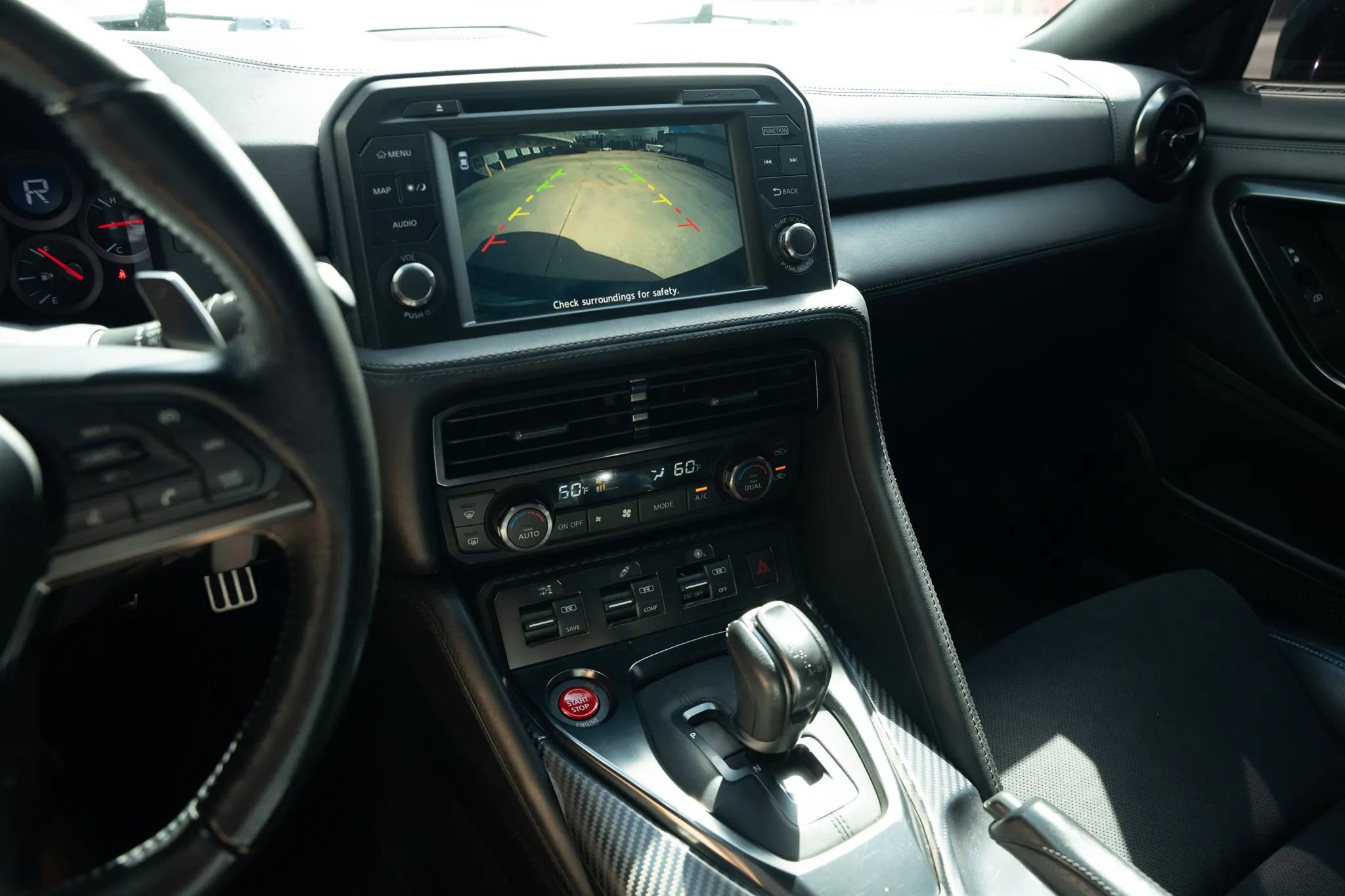 Used 2017 Nissan GT-R Premium image 18