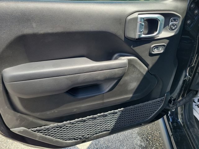 Used 2023 Jeep Gladiator Sport AWD/4WD image 19