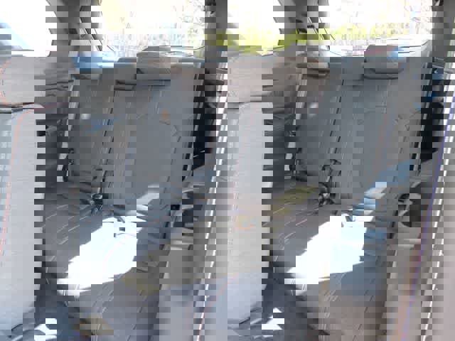 Used 2023 Honda Pilot Sport image 16