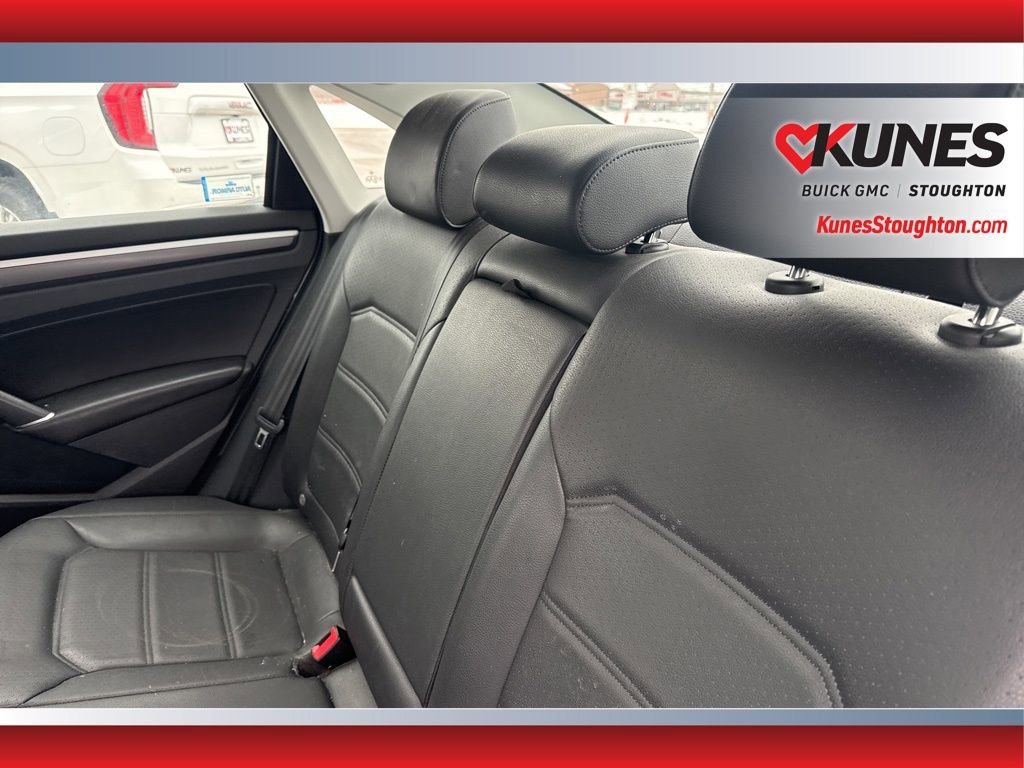 Used 2018 Volkswagen Passat 2.0T S image 31
