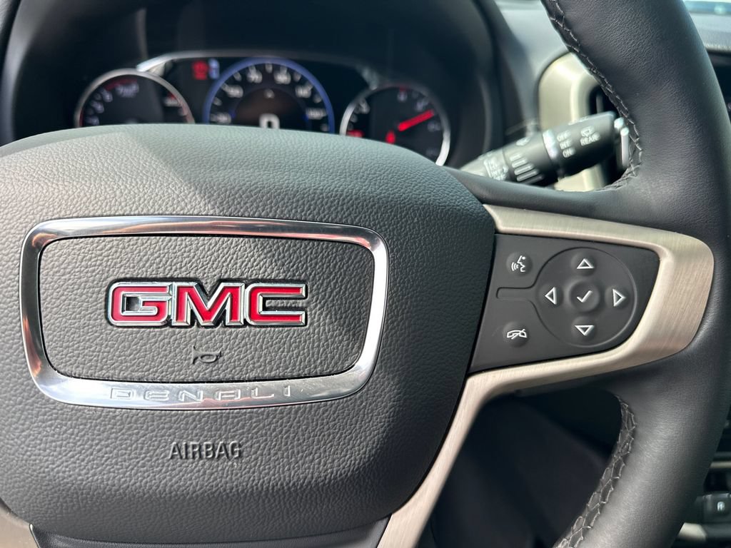 Used 2024 GMC Terrain Denali w/ Denali Premium Package AWD/4WD image 27