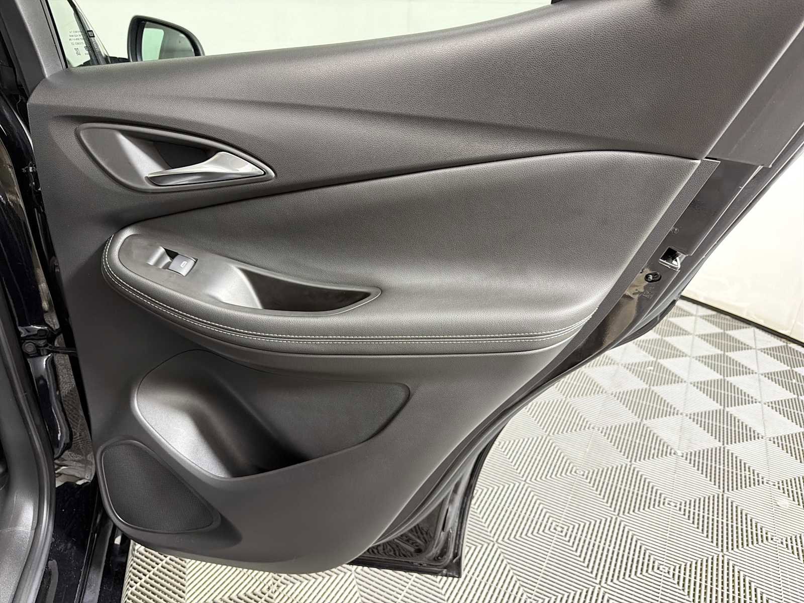 Certified 2024 Buick Encore GX Sport Touring w/ Experience Buick Package image 15